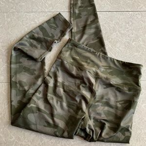 Camo print athletic legging
